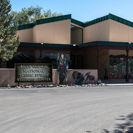 Tiny Two, 2 Bedrooms, Midtown, Sleeps 4 Ruidoso Bagian luar foto