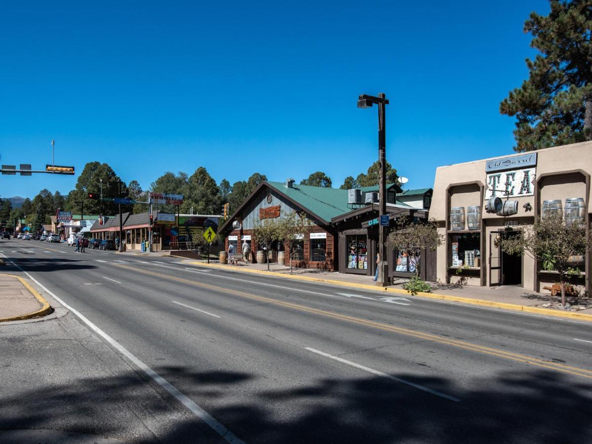 Tiny Two, 2 Bedrooms, Midtown, Sleeps 4 Ruidoso Bagian luar foto