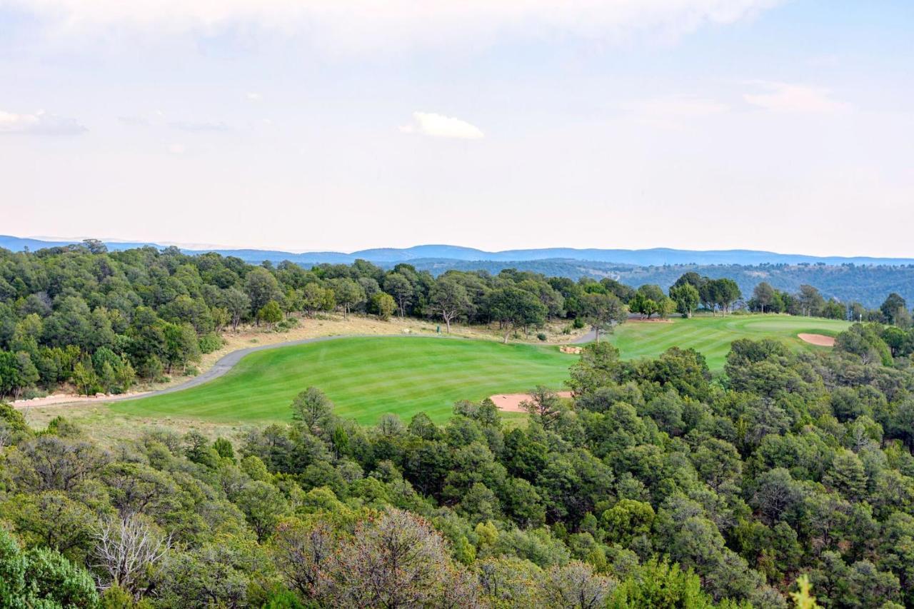 Tiny Two, 2 Bedrooms, Midtown, Sleeps 4 Ruidoso Bagian luar foto