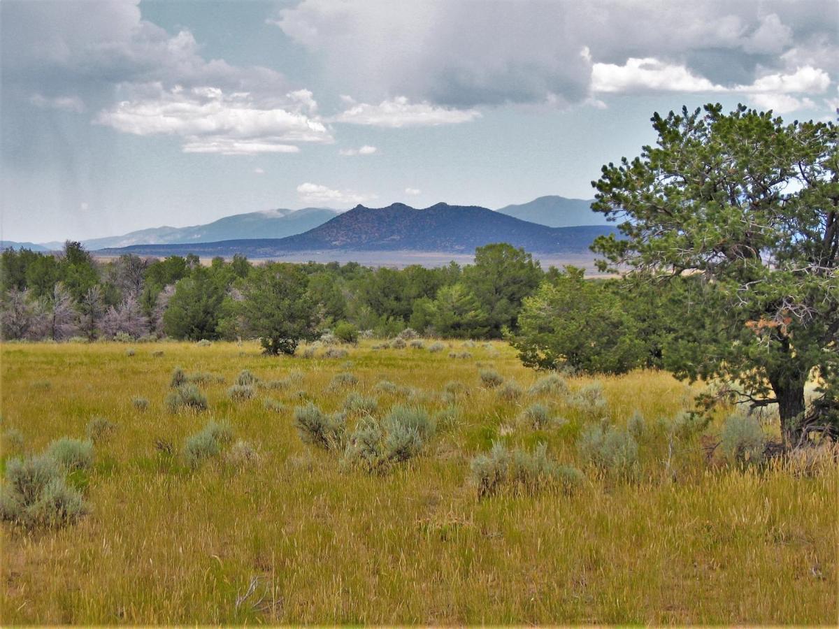 Tiny Two, 2 Bedrooms, Midtown, Sleeps 4 Ruidoso Bagian luar foto